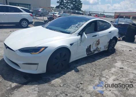 2023 Tesla Model S Dual Motor All-Wheel Drive/Standard Range from USA, damaged, VIN 5YJSA1E5XPF522016